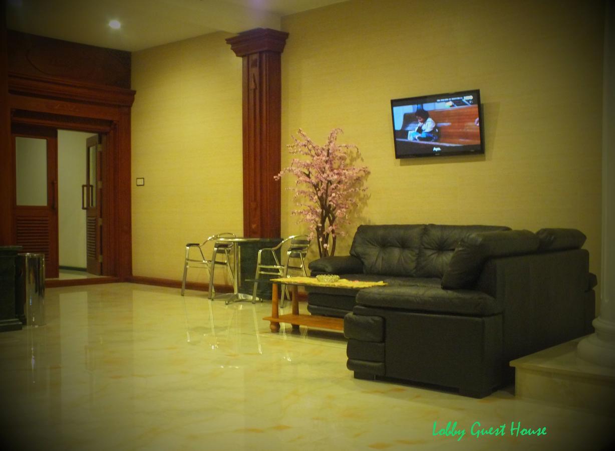 Zamrud Malioboro Hotel ยอกยาการ์ตา ภายนอก รูปภาพ
